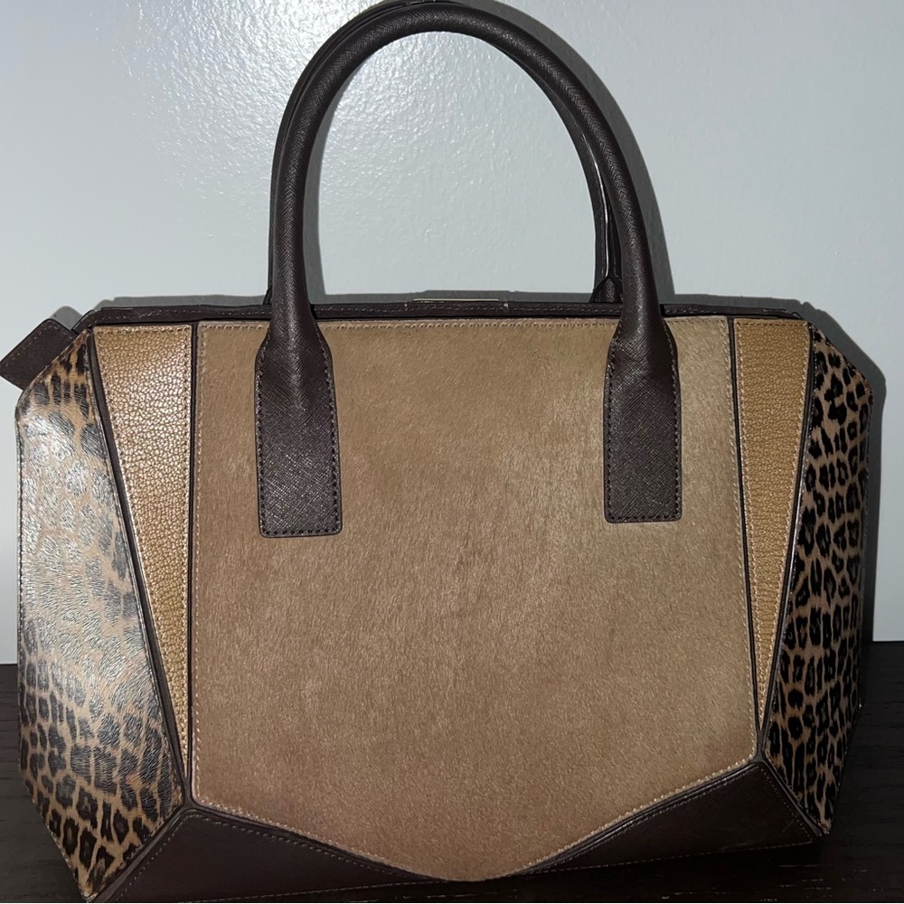 Luxurious Henri Bendel Satchel